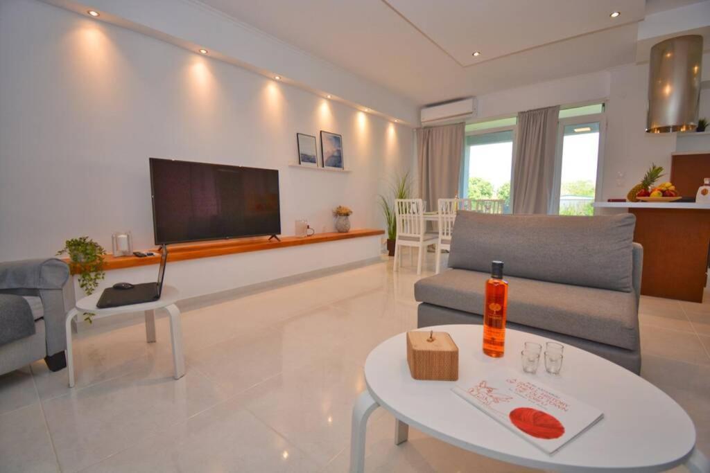 Potamos Deluxe White Apartment Exterior photo